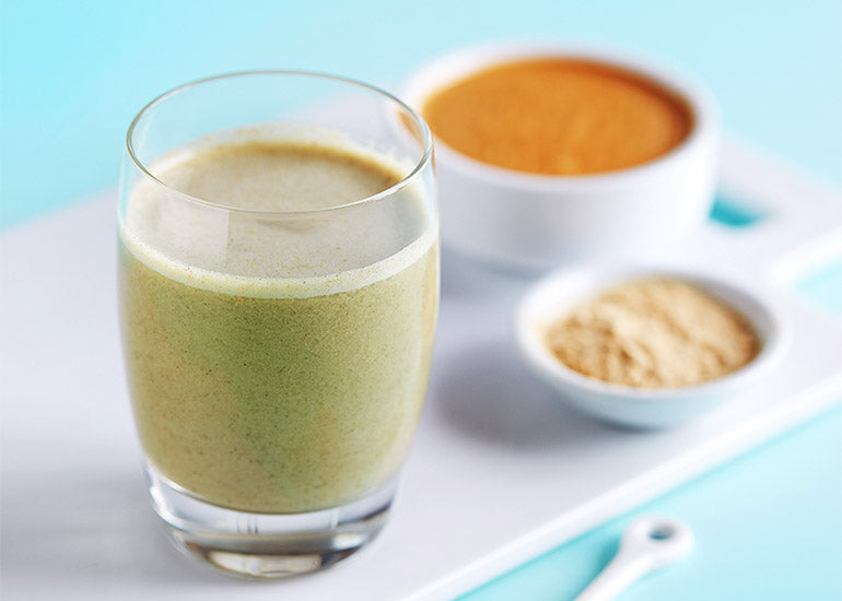 A smoothie made with Navitas Organics Hemp Powder and Maca Powder