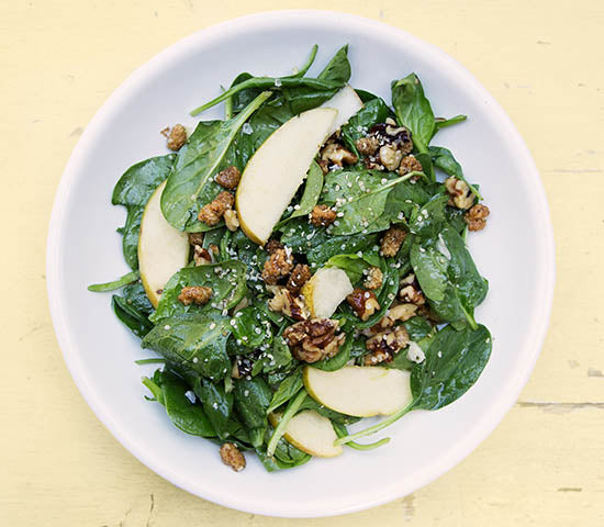 Spinach Mulberry Salad made with Navitas Organics Mulberries and Hemp Seeds