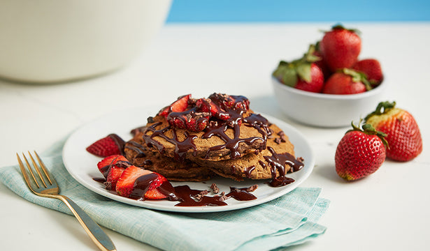 Chocolate-Oat Protein Pancakes Recipe