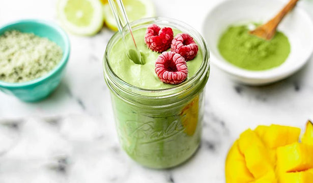 5 Steps to Up the Nutrition in Your Smoothies at Home and On-the-Go